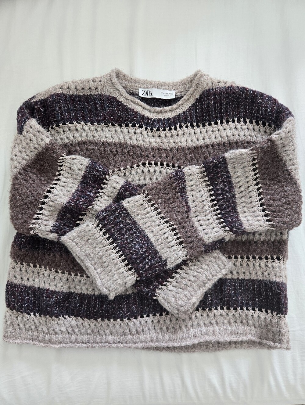 Zara Women Striped Knit Crewneck Sweater in Taupe and Dark Plum Size S